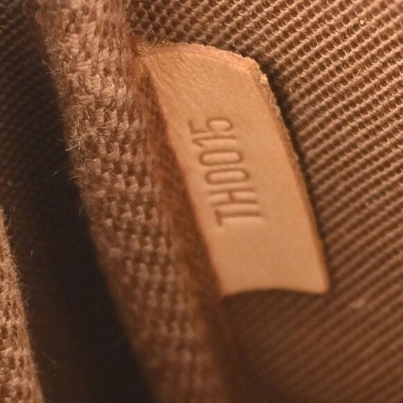 Louis Vuitton Monogram Cherry Pochette Accessoires Handbag - Picture 7 of 7